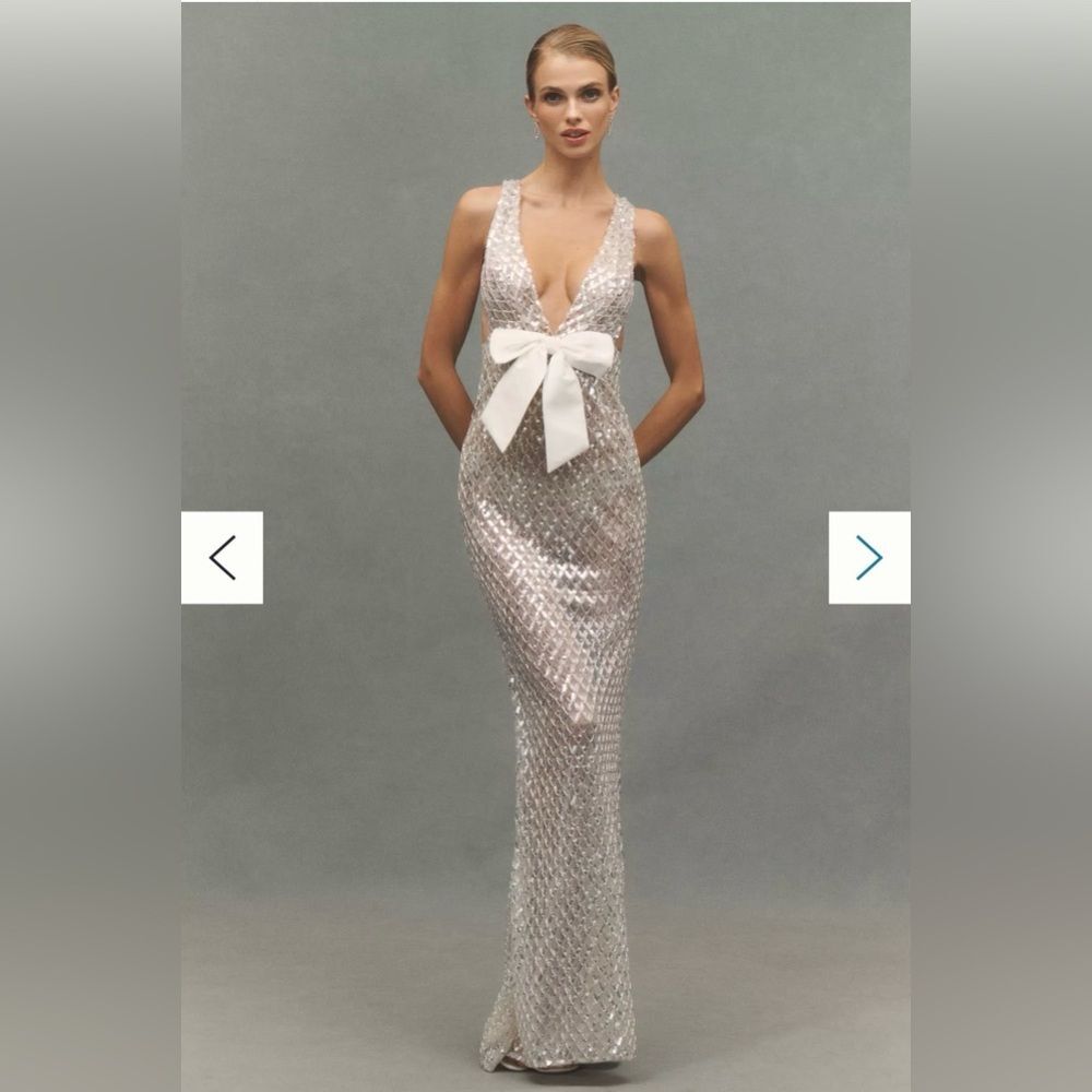 NWOT BRONX AND BANCO Liora Bridal Gown , Elegant Silver Evening Gown with Bow